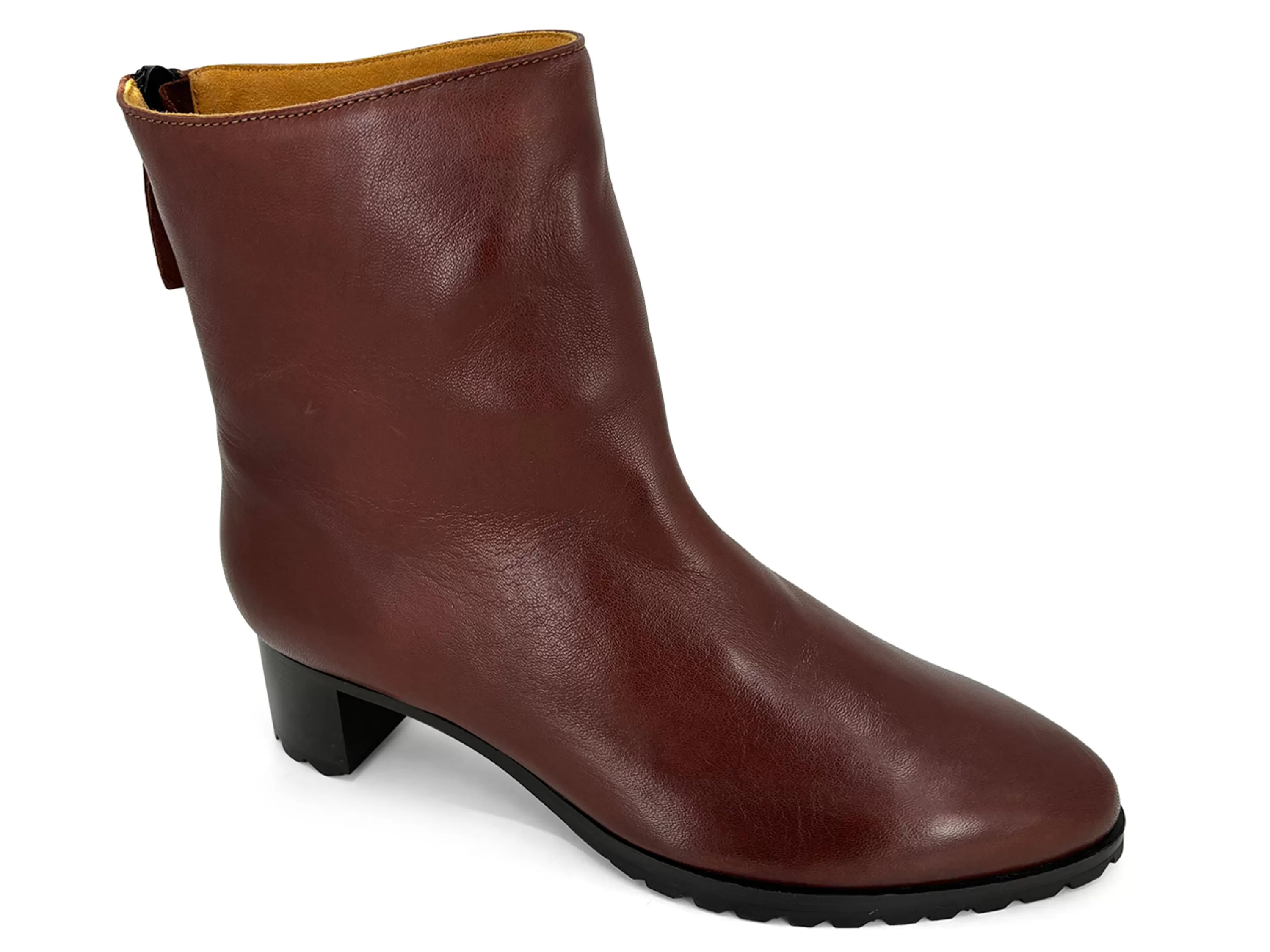 Emilie Boot>ROBERT ZUR New